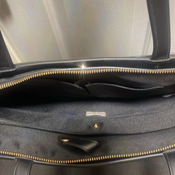 Black dressy purse take it where you wanna take it and have fun or make business - Picture 2 of 5